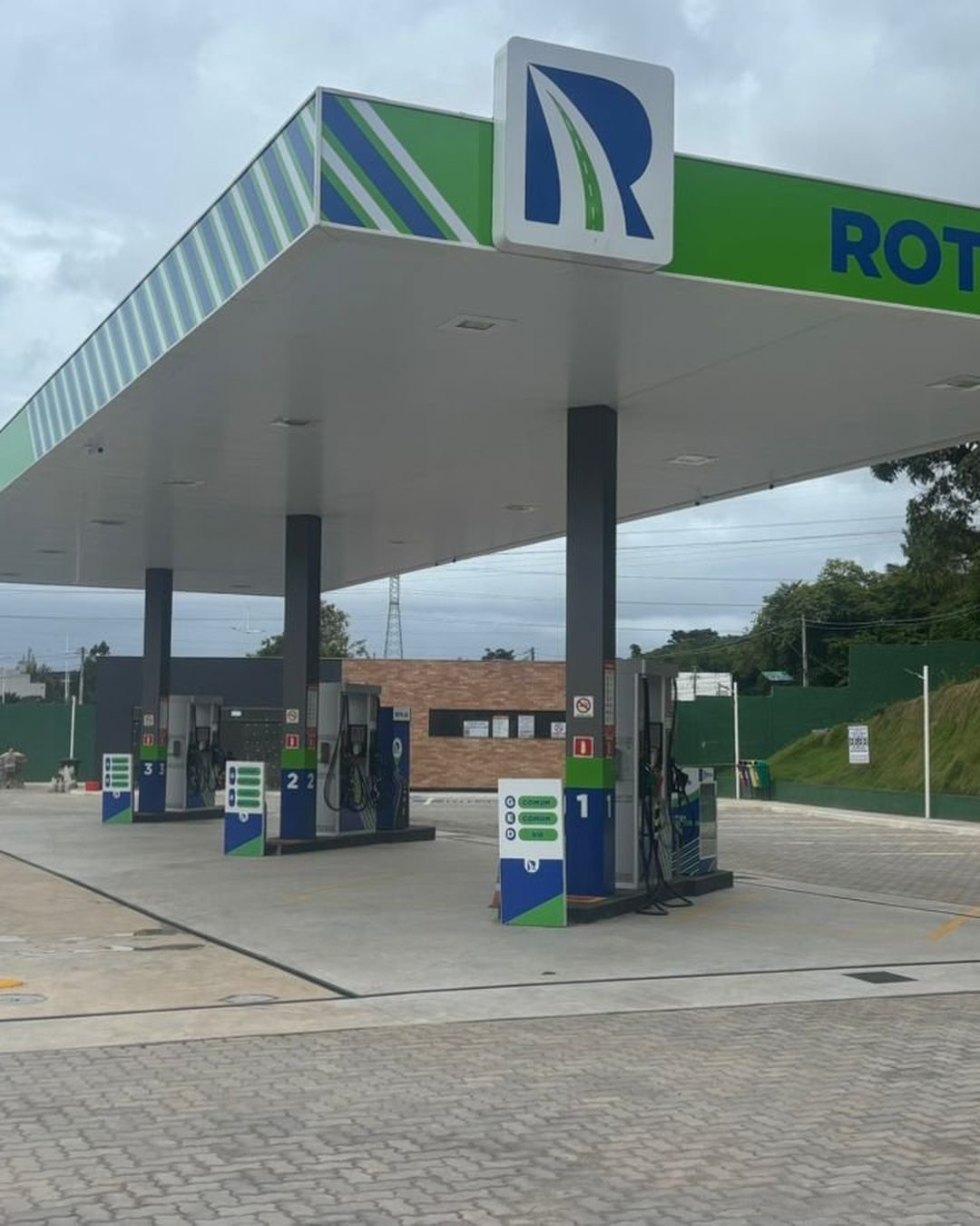 Posto Rota 29 em Salvador com cobertura e comunicação visual feitas pela Tech